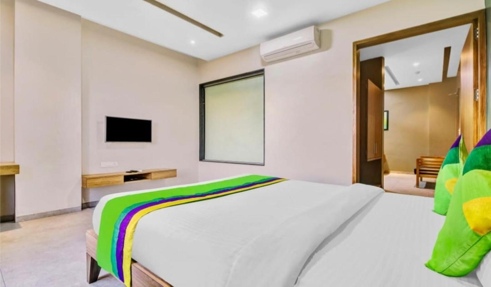 Elite Boutique Hotel Satara Ngoại thất bức ảnh