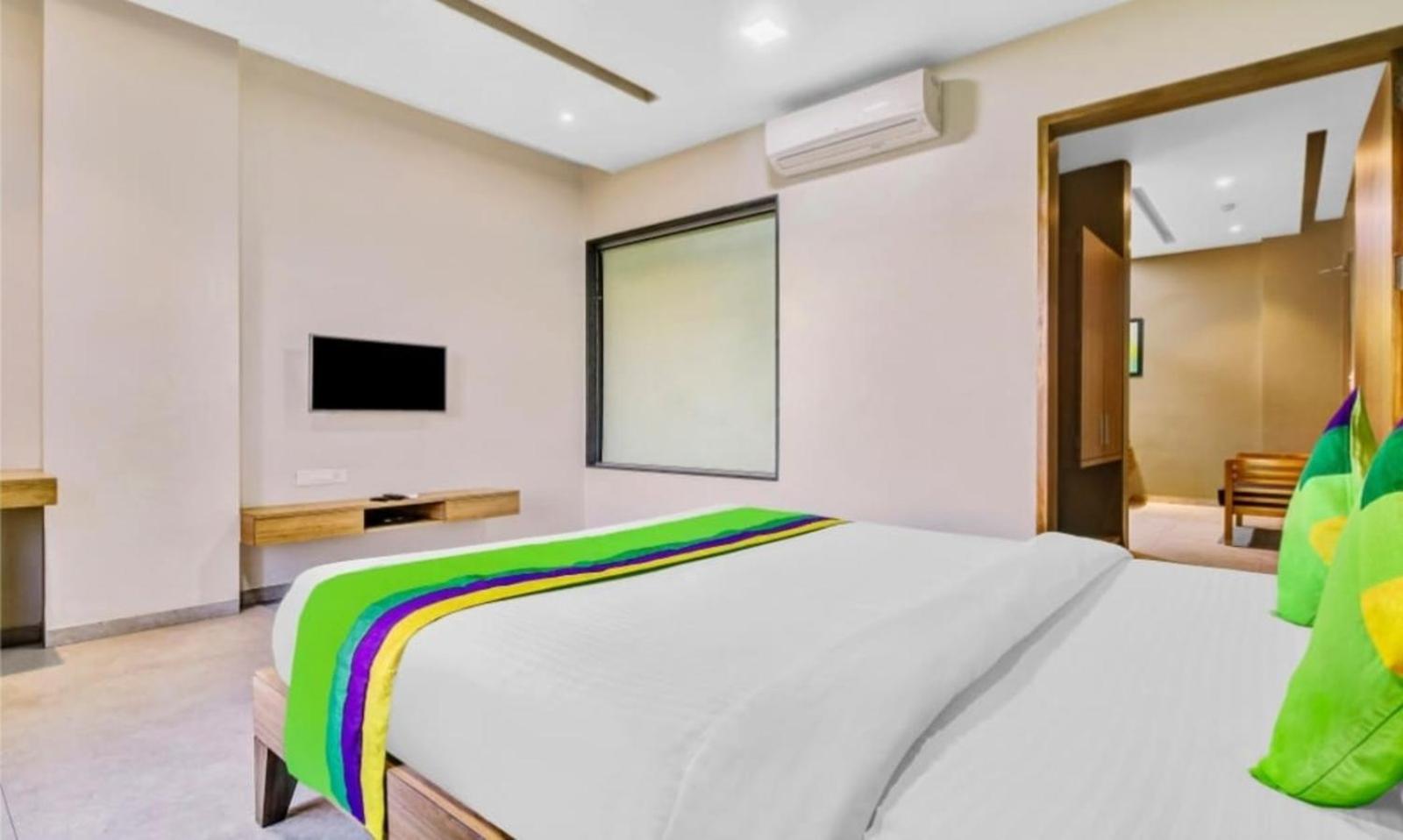 Elite Boutique Hotel Satara Ngoại thất bức ảnh